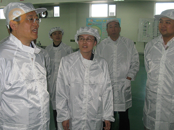 2014年4月22日　當(dāng)時(shí)遼寧省錦州市委書記王明玉さんが當(dāng)社を調(diào)査研究